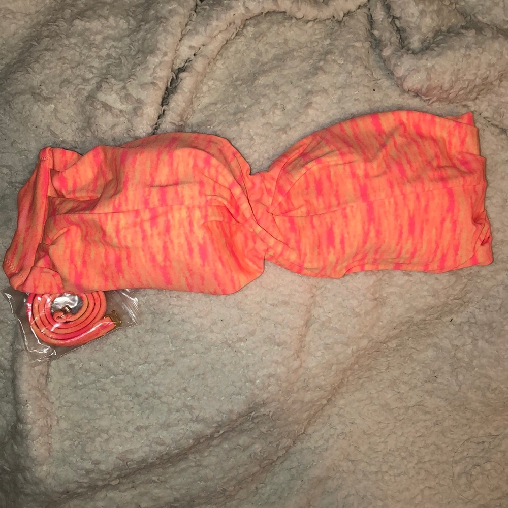 🛑 Large orange/yellow bikini top. Never worn